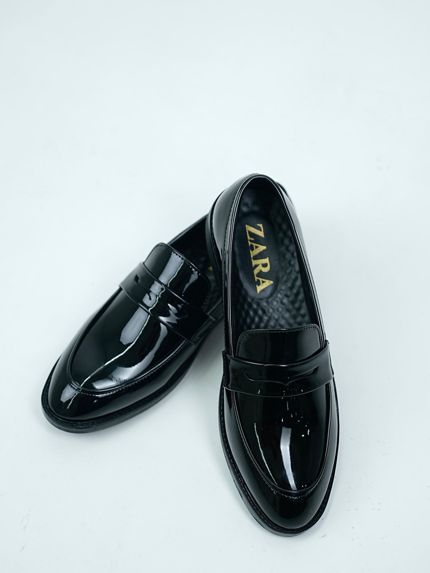 Black Colour Glossy Loafer