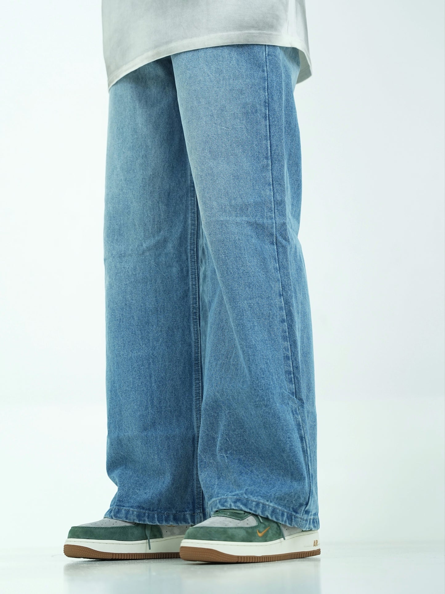 WIDE LEG DENIM