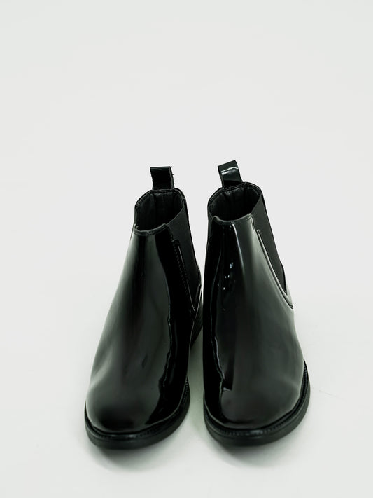 Black Colour Glossy Chelsea Boots